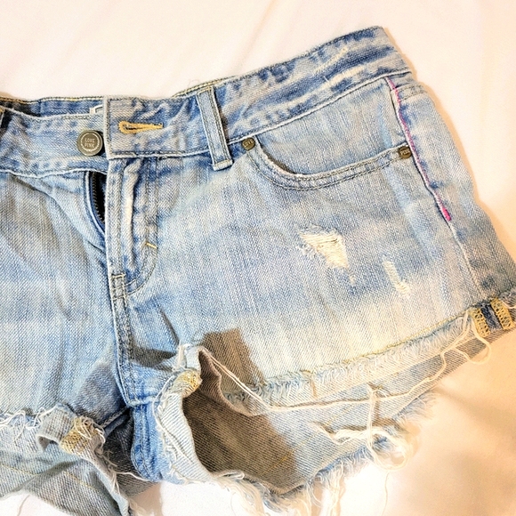Victoria's Secret PINK Distressed Jean Shorts - Picture 5 of 14